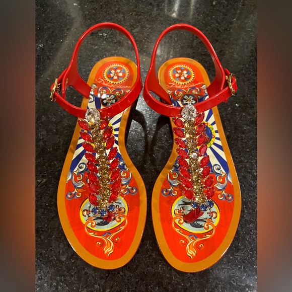Shoes - Dolce&Gabbana Fashion Sandals - Authentic Size 38